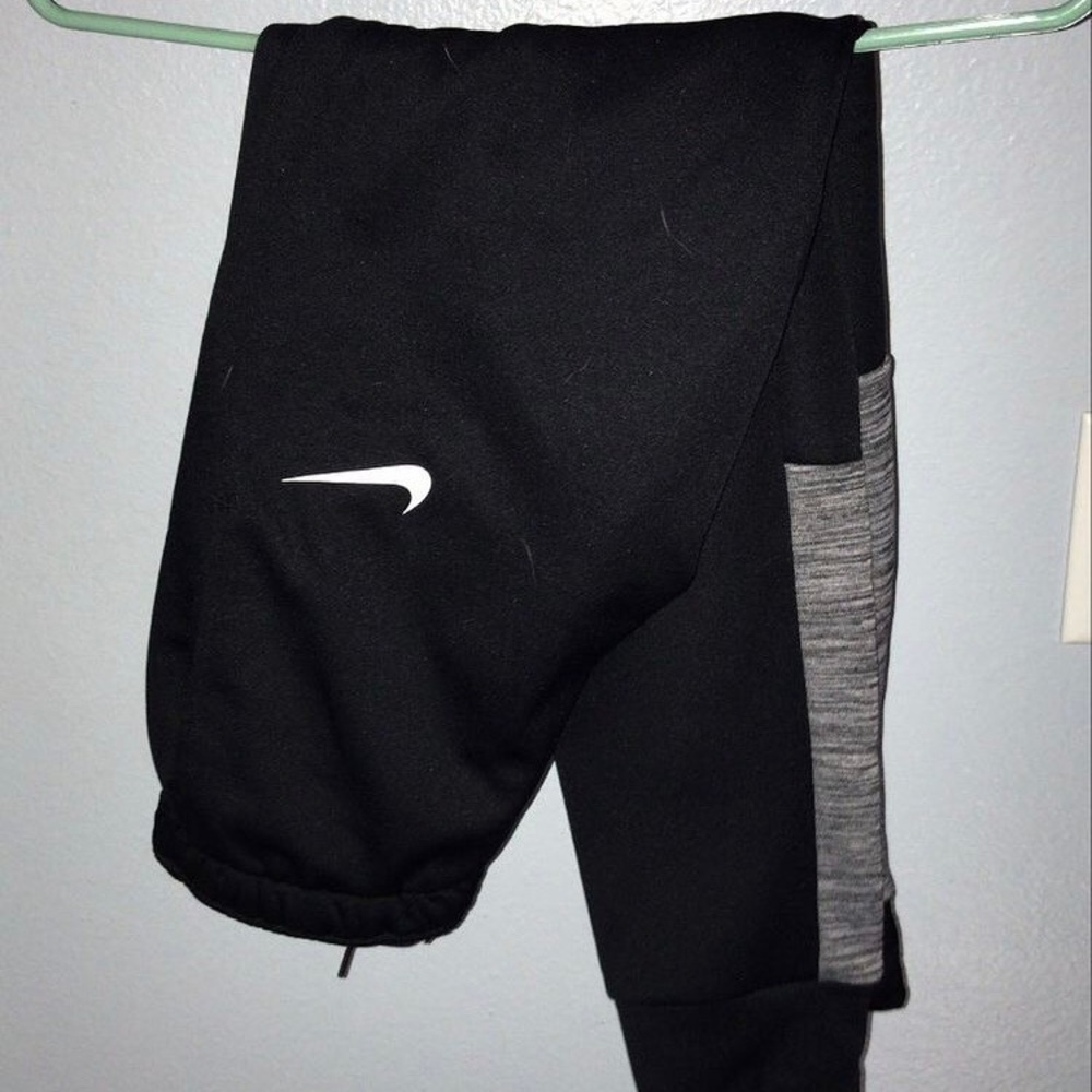 nike joggers
